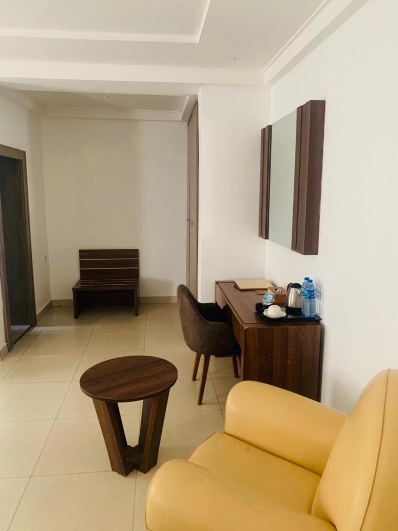 Swiss Pearl Continental Suite Wupa Ngoại thất bức ảnh