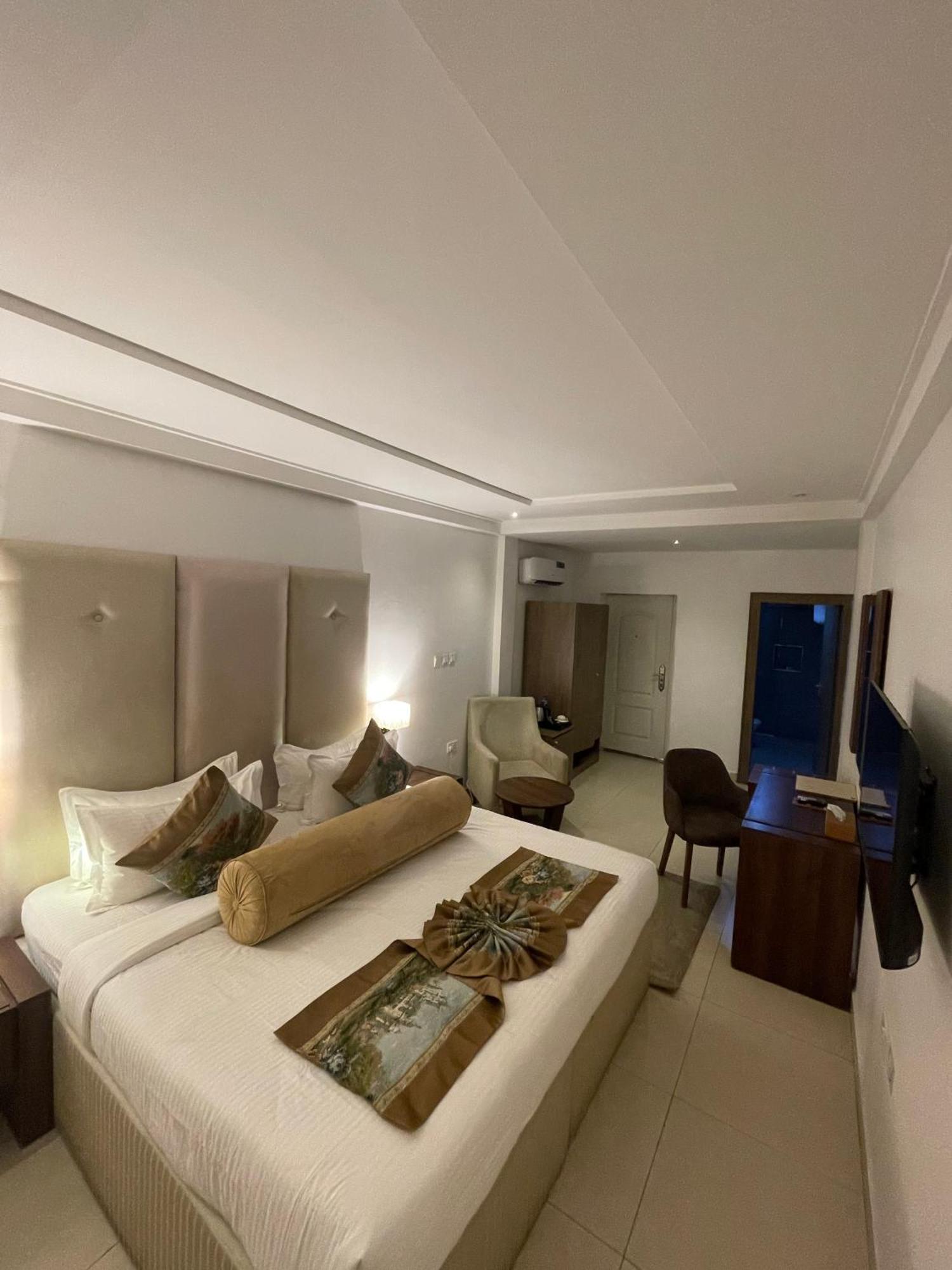 Swiss Pearl Continental Suite Wupa Ngoại thất bức ảnh